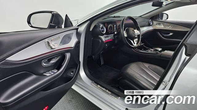 Mercedes-Benz CLS-Class 2019 — Photo 12/20