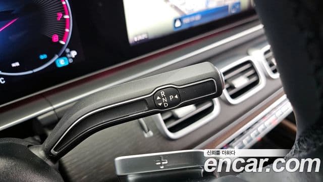 Mercedes-Benz GLE-Class 2023 — Şəkil 9/20