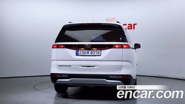 Kia Carnival 2020 — Фото 4/20