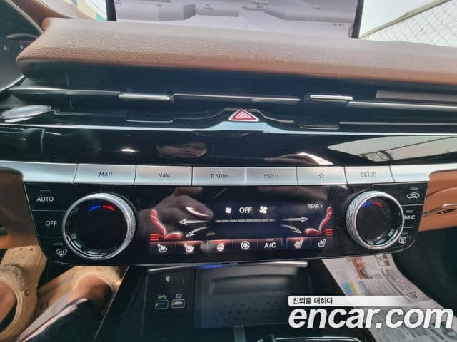 Genesis Electrified G80 2020 — ფოტო 16/20