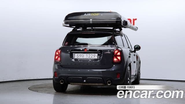 Mini Cooper S Countryman 2018 — ფოტო 3/20