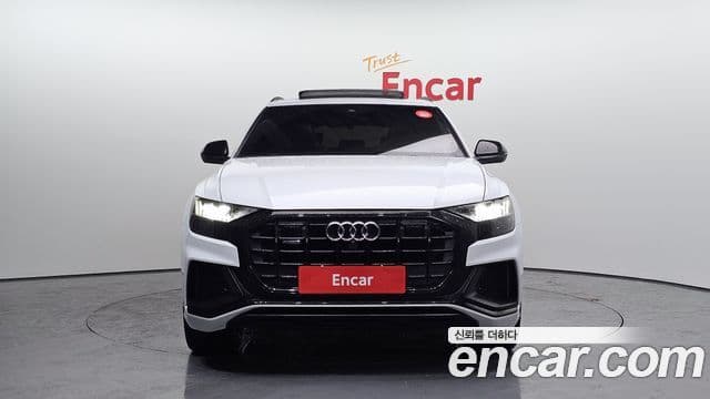 Audi Q8 2021 — Photo 5/20