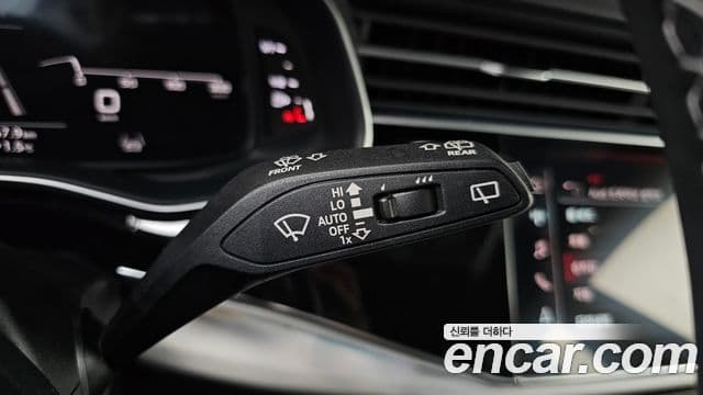 Audi Q8 2021 — Photo 3/20