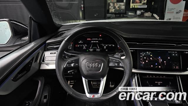 Audi Q8 2021 — Photo 11/20