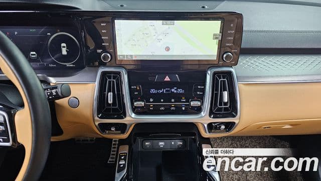 Kia Sorento 2023 — Şəkil 14/20