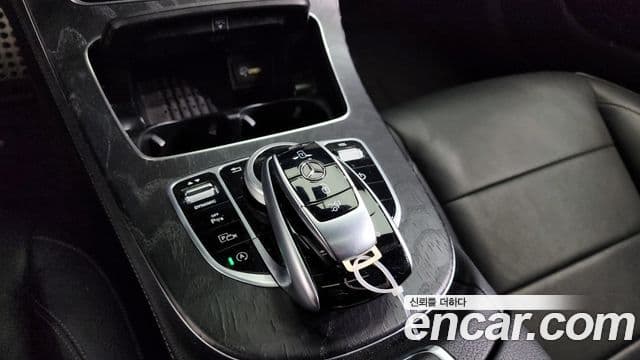 Mercedes-Benz E-Class 2019 — ფოტო 9/20