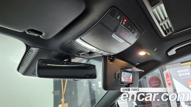 Mercedes-Benz E-Class 2019 — ფოტო 17/20