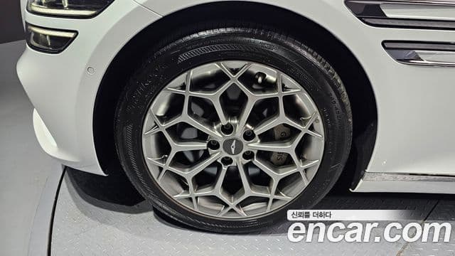 Genesis G80 2022 — ფოტო 11/20