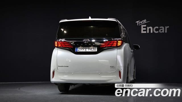 Toyota Alphard 2023 — Şəkil 4/20