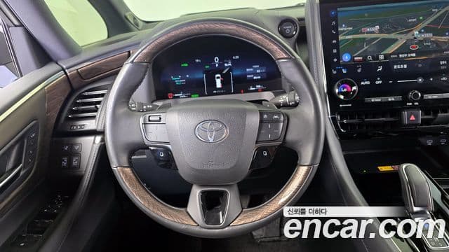 Toyota Alphard 2023 — Şəkil 13/20