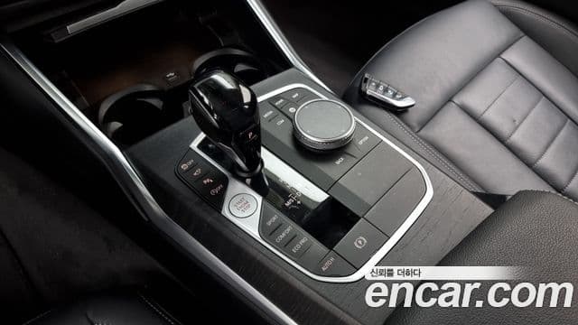BMW 3 Series 2021 — Şəkil 9/20