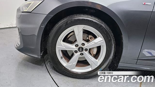 Audi A6 2021 — Photo 8/20