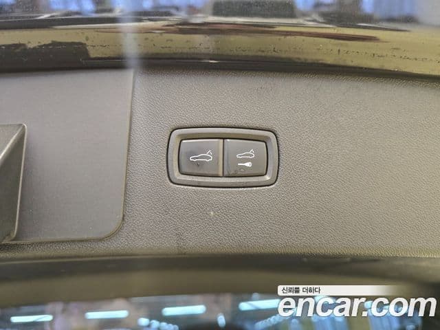 Porsche Cayenne 2020 — Photo 3/20