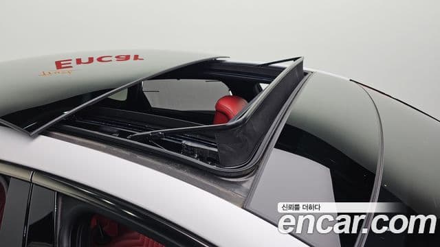 Genesis Electrified G80 2022 — Şəkil 12/20