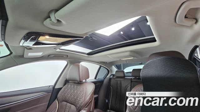 BMW 5 Series 2020 — Фото 17/20