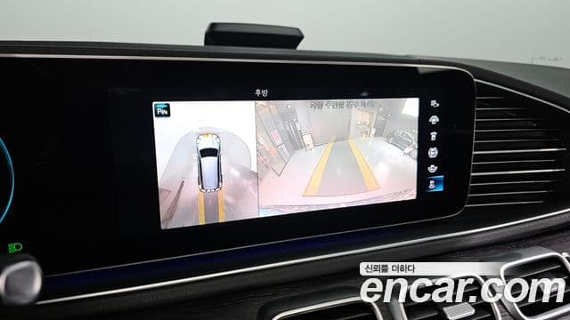 Mercedes-Benz GLS-Class 2021 — ფოტო 17/20