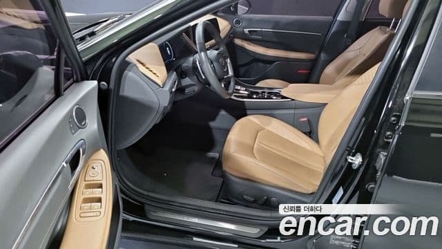Hyundai Sonata 2020 — ფოტო 9/18