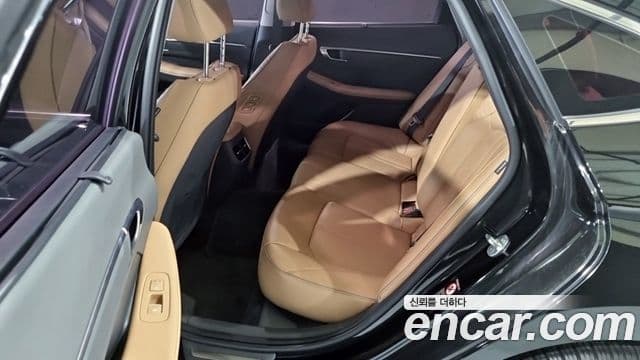Hyundai Sonata 2020 — ფოტო 17/18