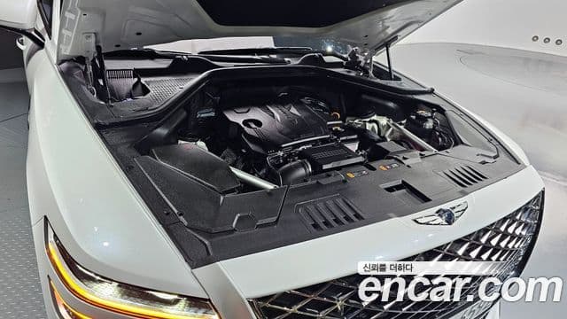 Genesis GV80 2023 — Photo 12/20