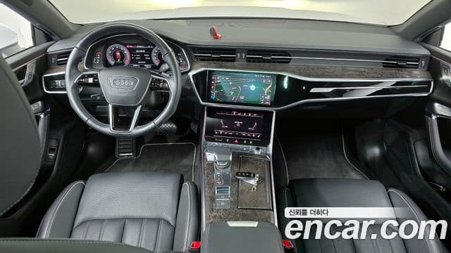 Audi A7 2020 — ფოტო 7/20