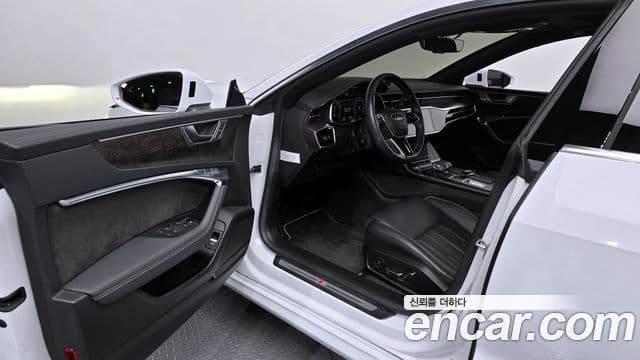Audi A7 2020 — ფოტო 10/20