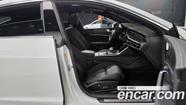 Audi A7 2020 — ფოტო 11/20