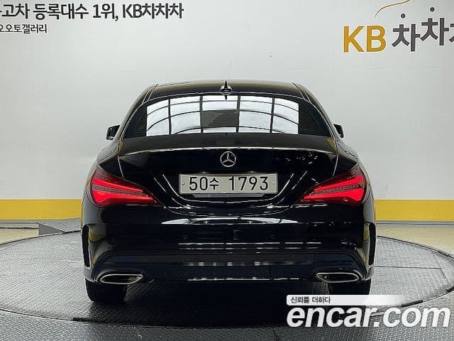 Mercedes-Benz CLA-Class 2018 — Şəkil 16/20