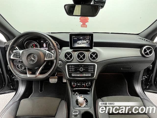 Mercedes-Benz CLA-Class 2018 — Şəkil 15/20