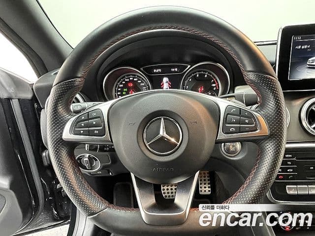 Mercedes-Benz CLA-Class 2018 — Şəkil 18/20