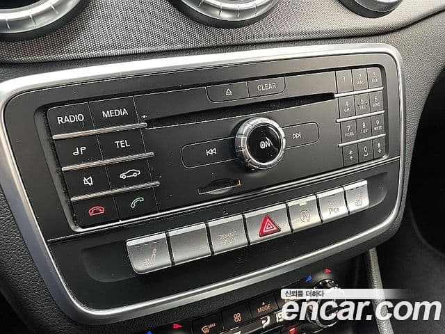 Mercedes-Benz CLA-Class 2018 — Şəkil 10/20
