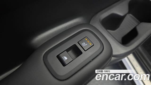 Hyundai Santa Fe 2024 — ფოტო 18/20