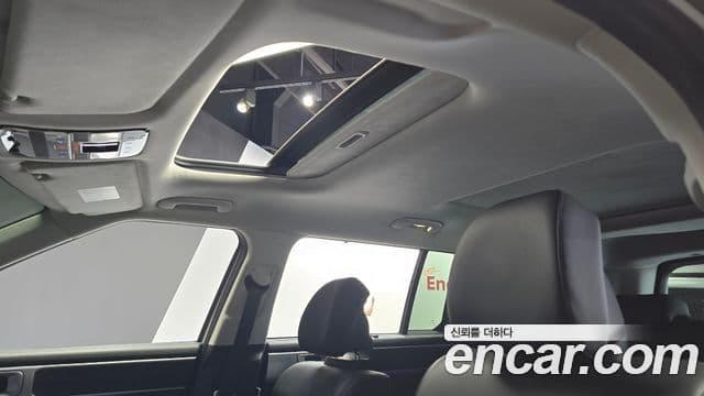 Hyundai Santa Fe 2024 — ფოტო 19/20