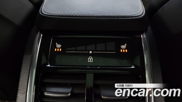Volvo XC90 2021 — Şəkil 19/20
