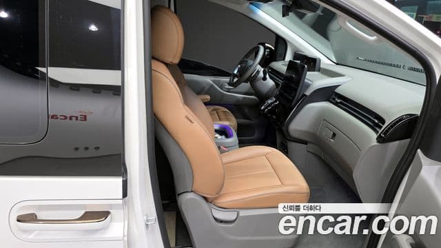 Hyundai Staria 2024 — Фото 12/20