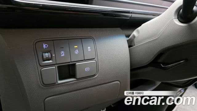Hyundai Staria 2024 — Фото 15/20
