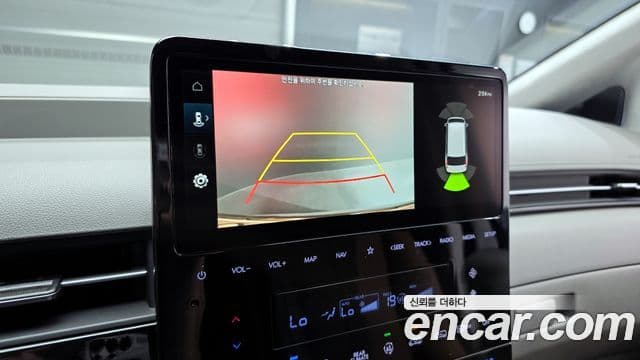Hyundai Staria 2024 — Фото 17/20
