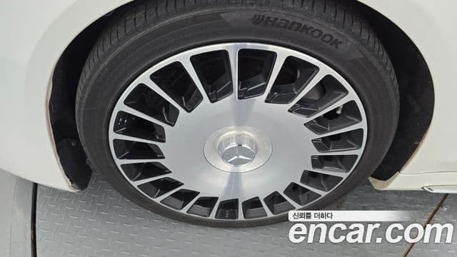 Mercedes-Benz S-Class 2018 — Photo 19/20