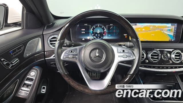 Mercedes-Benz S-Class 2018 — ფოტო 13/20