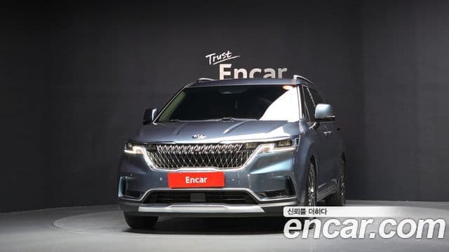 Kia Carnival 2020 — ფოტო 3/20