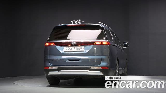 Kia Carnival 2020 — ფოტო 4/20