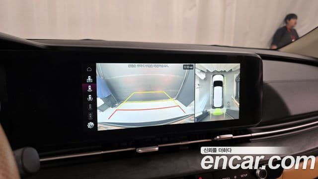 Kia Carnival 2020 — ფოტო 15/20
