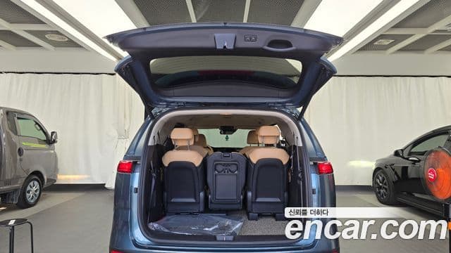 Kia Carnival 2020 — ფოტო 20/20