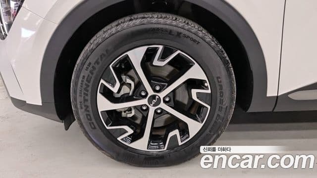 Kia Sportage 2024 — ფოტო 16/20