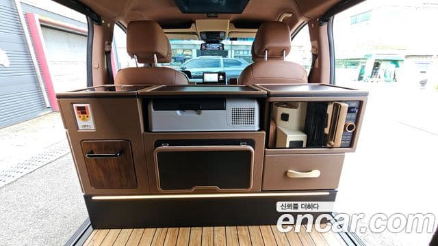 Hyundai Staria 2023 — Фото 18/20