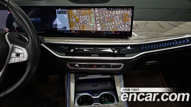 BMW X7 2023 — Şəkil 14/20