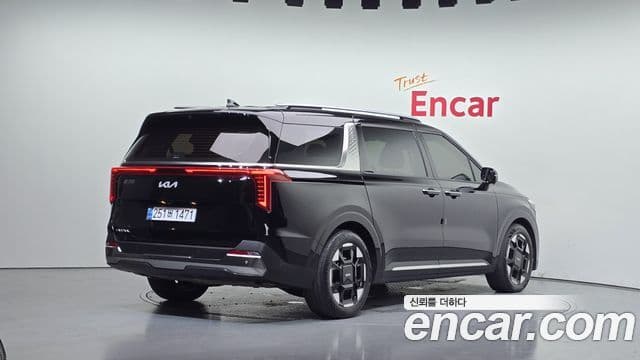 Kia Carnival 2024 — ფოტო 2/20