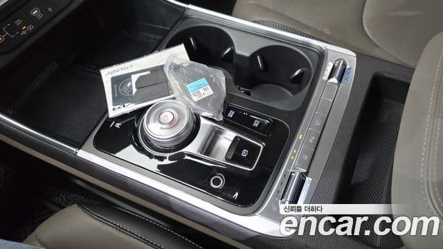 Kia Carnival 2024 — фото 9 из 20