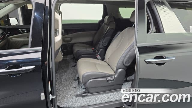 Kia Carnival 2024 — Photo 7/20