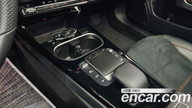 Mercedes-Benz CLA-Class 2022 — Şəkil 13/20