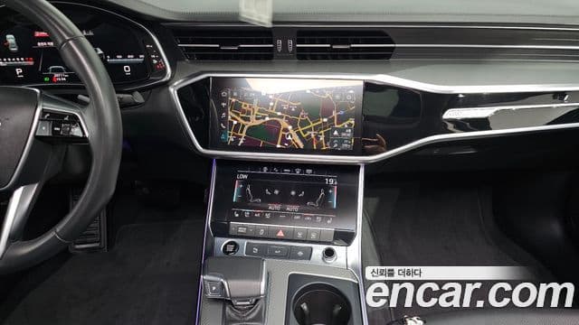 Audi A6 2023 — ფოტო 14/20
